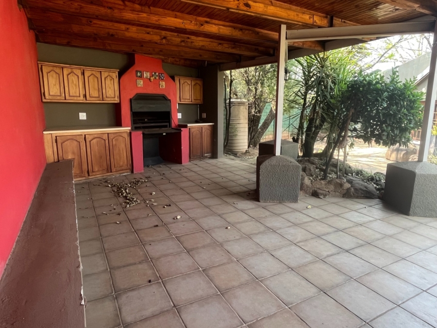 5 Bedroom Property for Sale in Westdene Free State